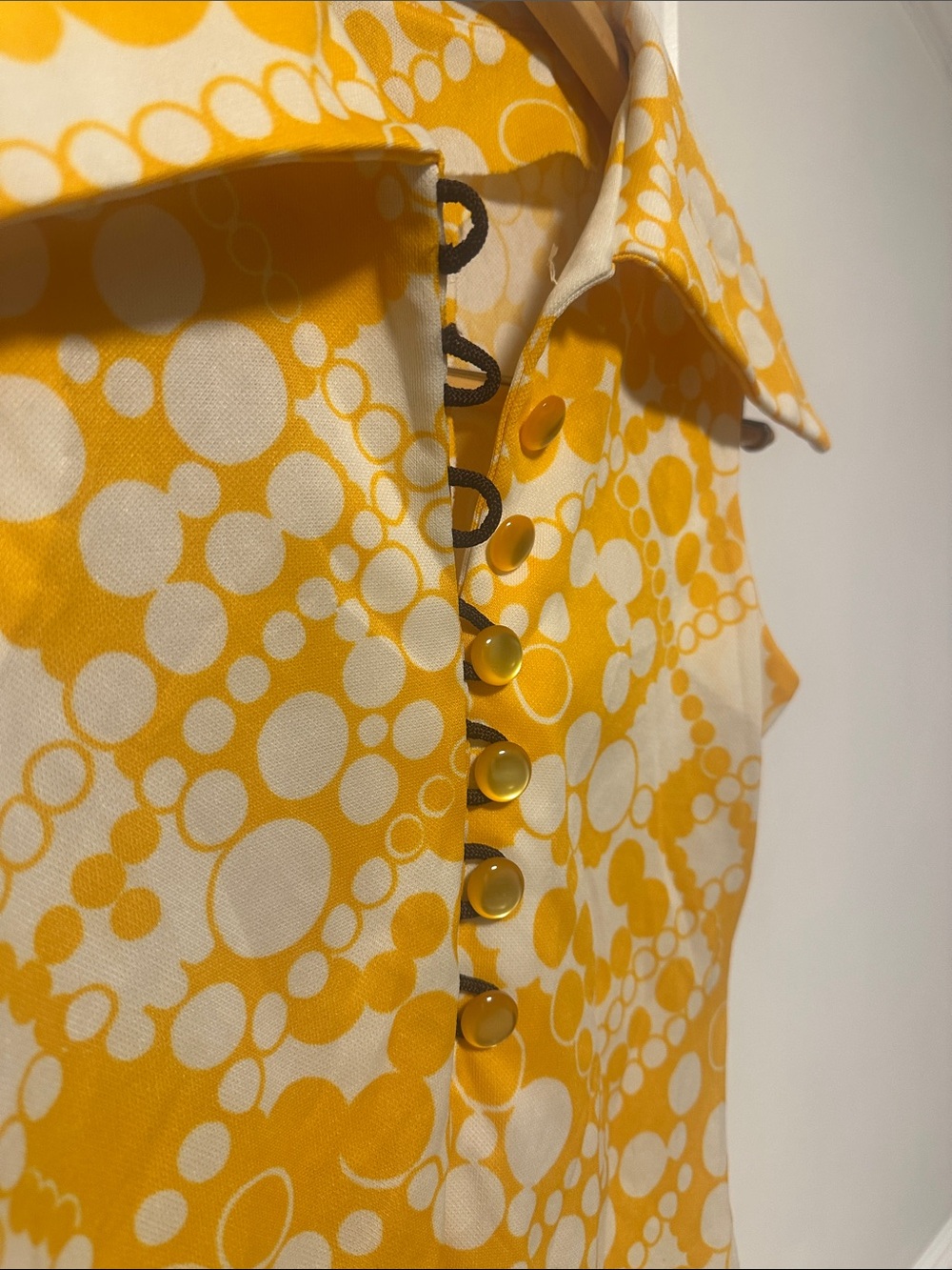 Yellow & White Mod Bubble Print Shift Dress - Picture 2 of 3
